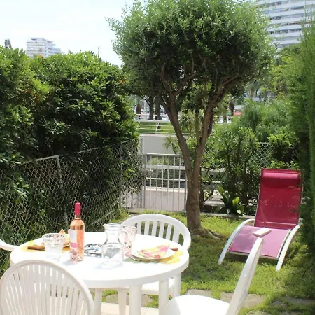 En Rdj, Terrasse, Jardin, Proche Et Commerces, Plein Sud, 2 Couchages - Fr-1-252a-49